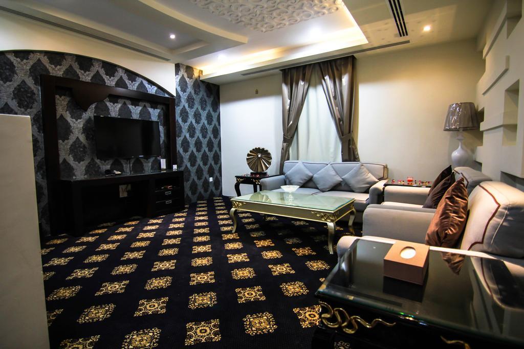 Rest Night Serviced Apartments- Alhamra Riyadh Rom bilde A private suite at the airport