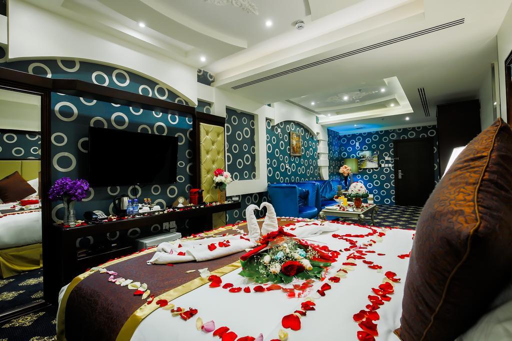 Rest Night Serviced Apartments- Alhamra Riyadh Eksteriør bilde A suite at the hotel