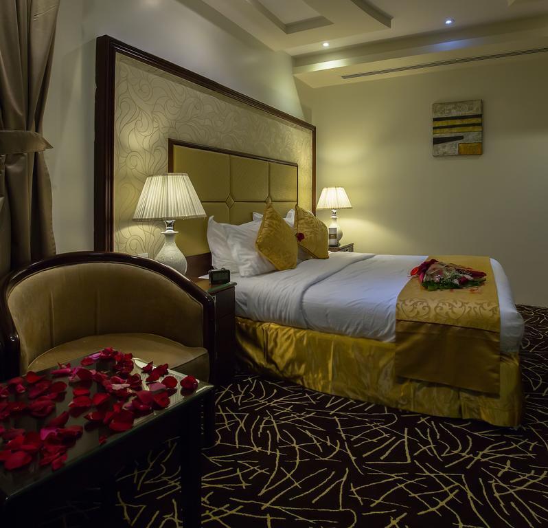 Rest Night Serviced Apartments- Alhamra Riyadh Eksteriør bilde A bedroom at the hotel