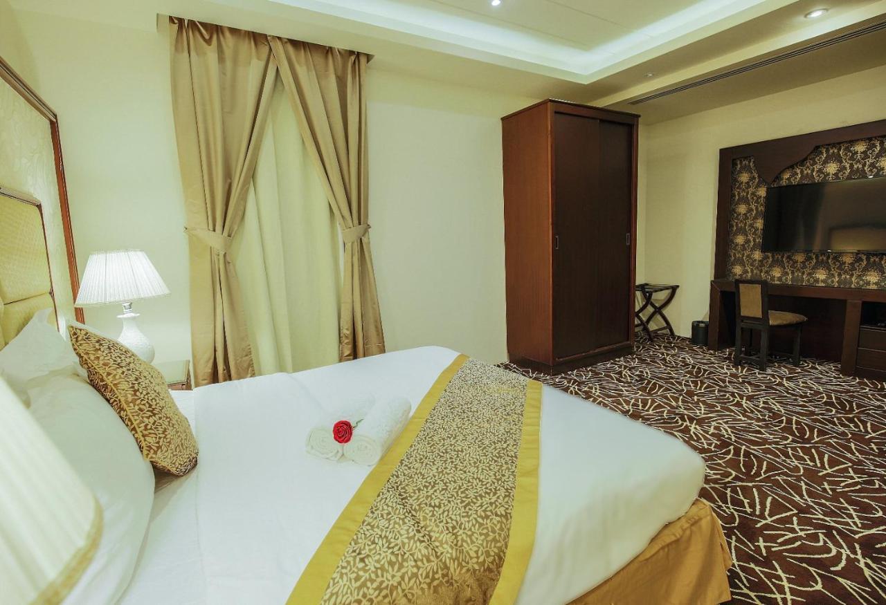 Rest Night Serviced Apartments- Alhamra Riyadh Eksteriør bilde A bedroom at the hotel